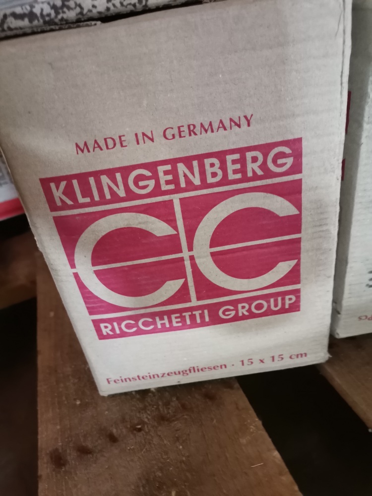 Klingenberg Bodenfliesen grau porhyr Format: 15×15