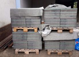 Beton Terrassenplatte anthrazit 50x50x5 Hornbach