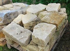 Antik Naturstein gebraucht Rückbau behauen Sandstein Bruchstein Mauerstein Trockenmauer Gartensteine