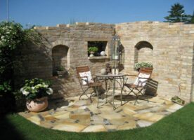 Antike Mediterrane alte Ziegel Klinker Mauersteine Ruine Optik Terrasse Gartengestaltung