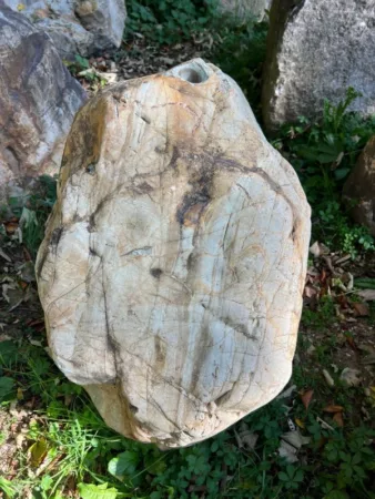 Quellsteine aus Naturstein – das Highlight in jedem Garten