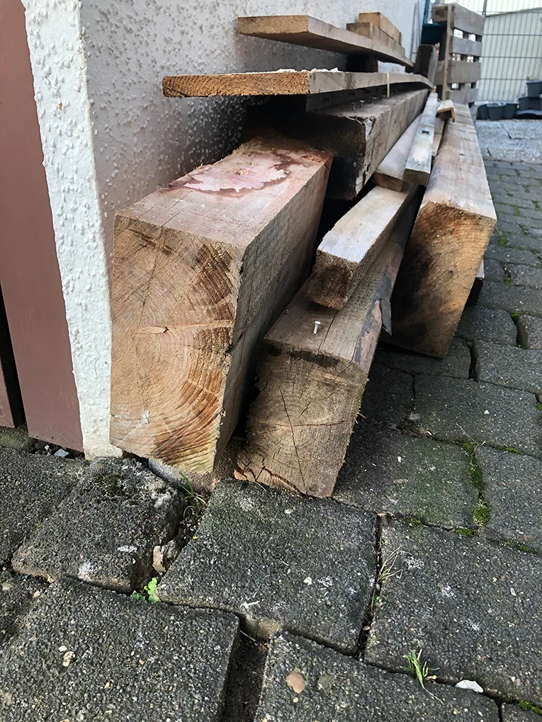 Gebrauchte Holzbalken