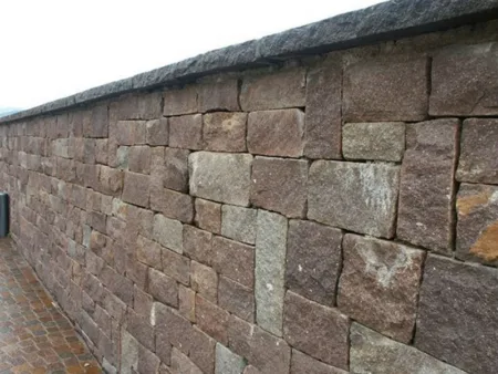 Porphyr Mauersteine, ca. 10-15 x 10-15 x12-30 cm, antik – 1000 kg