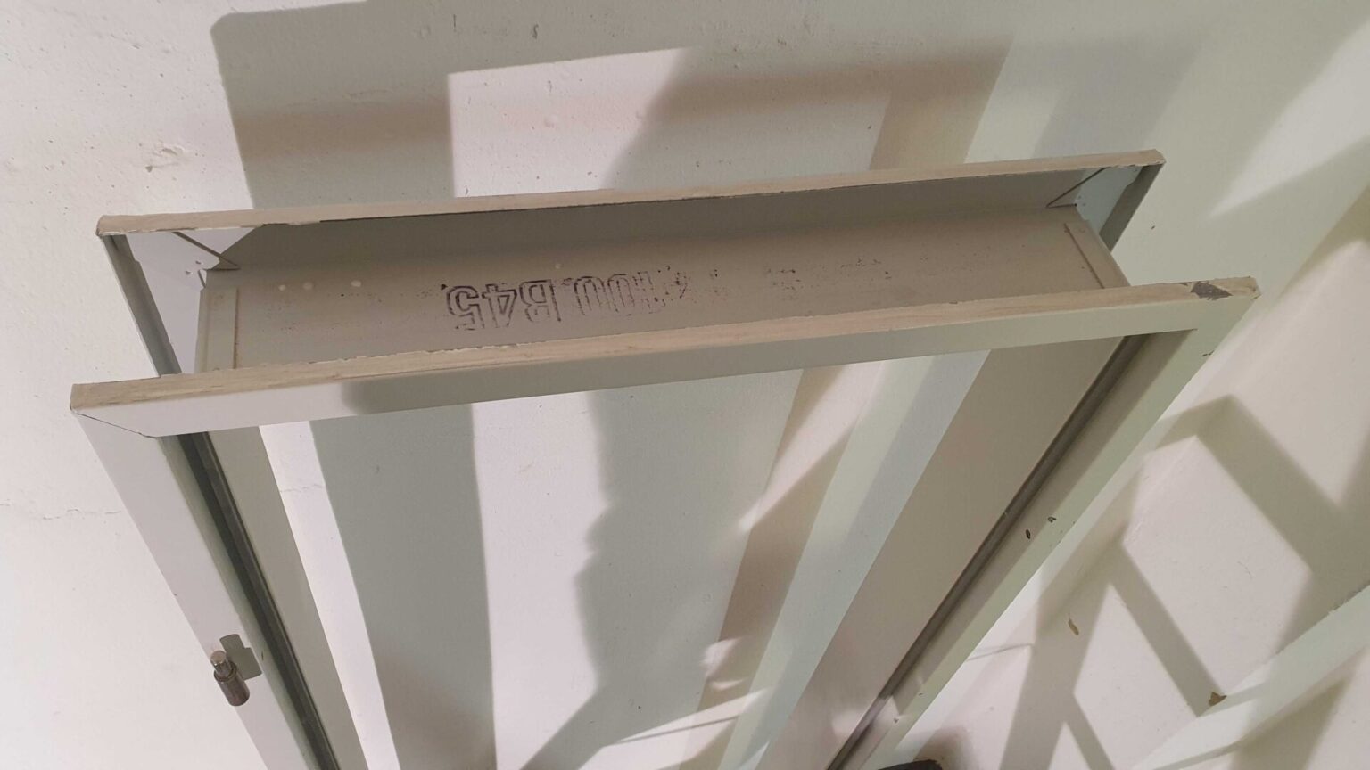 Zarge 560 x 1970 mm Links Metall Weiß