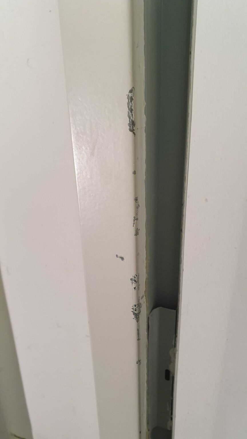 Zarge 560 x 1970 mm Links Metall Weiß