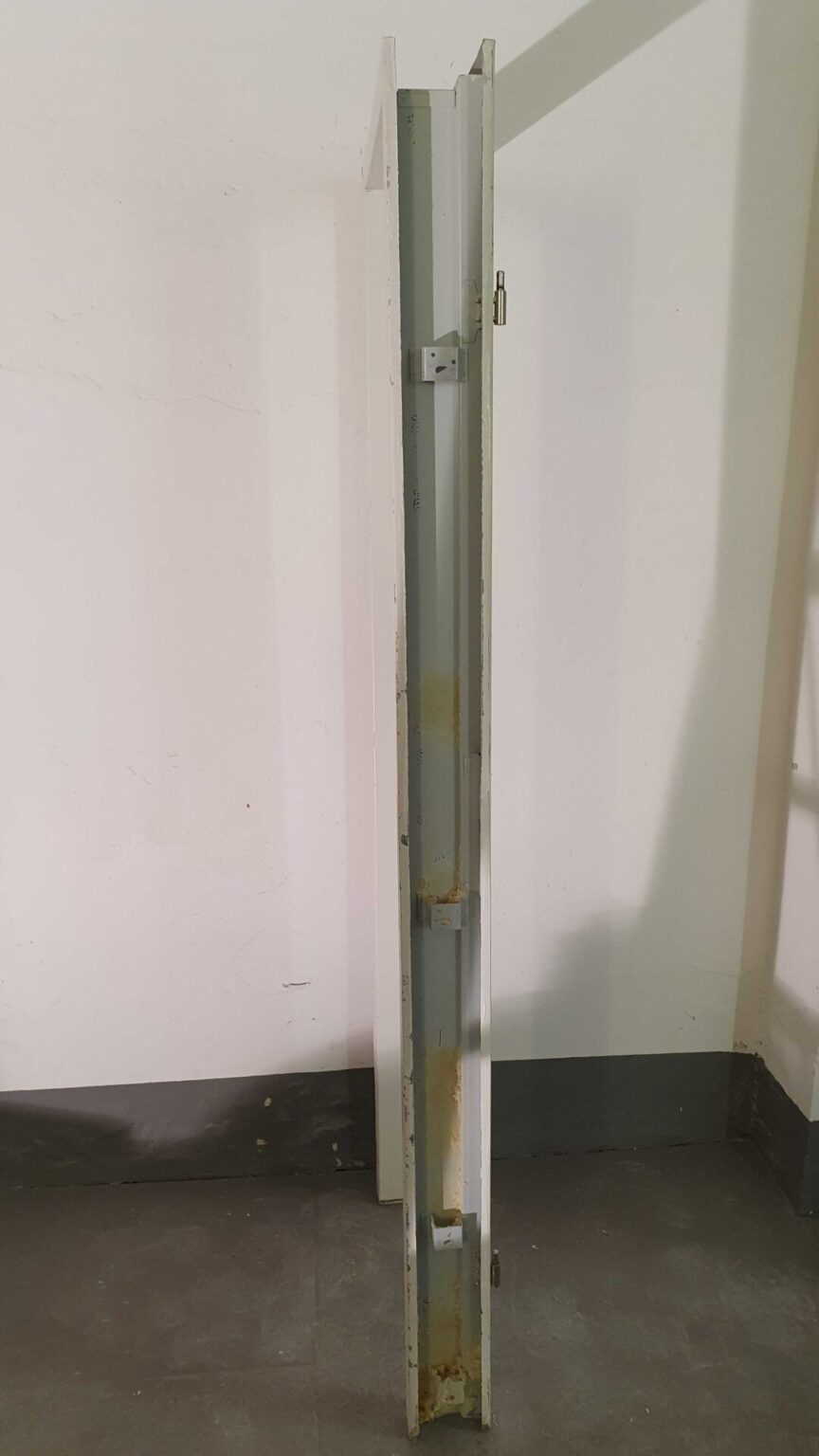 Zarge 560 x 1970 mm Links Metall Weiß