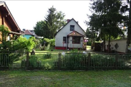 Abriss Materialien von einem altes haus und ddr Beton Garage