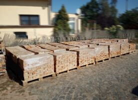 40 to LKW ab Baustelle original historische klassisch rote Ziegel steine Antik Klinker rustikal Backsteine Altziegel Rückbaustein Garten gestaltung Ruinen mauer Loft used look Landhaus 40 to LKW ab Baustelle original historische klassisch rote Ziegel steine Antik Klinker rustikal Backsteine Altziegel Rückbaustein Garten gestaltung Ruinen mauer Loft used look Landhaus