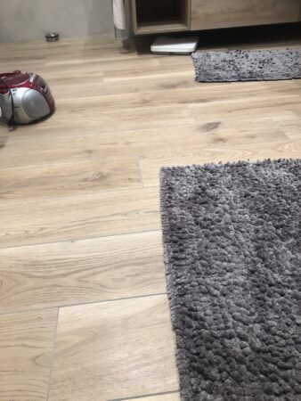 Abisko Naturale Borealis, Format 20×120 cm, erste Sorte Holznachbildung kalibriert, stärke: 9,5 mm, noch verpackt, 13 Fliesenpakete, Feinsteinzeug