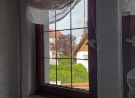 Verschiedene Holz und Kunststoff Fenster