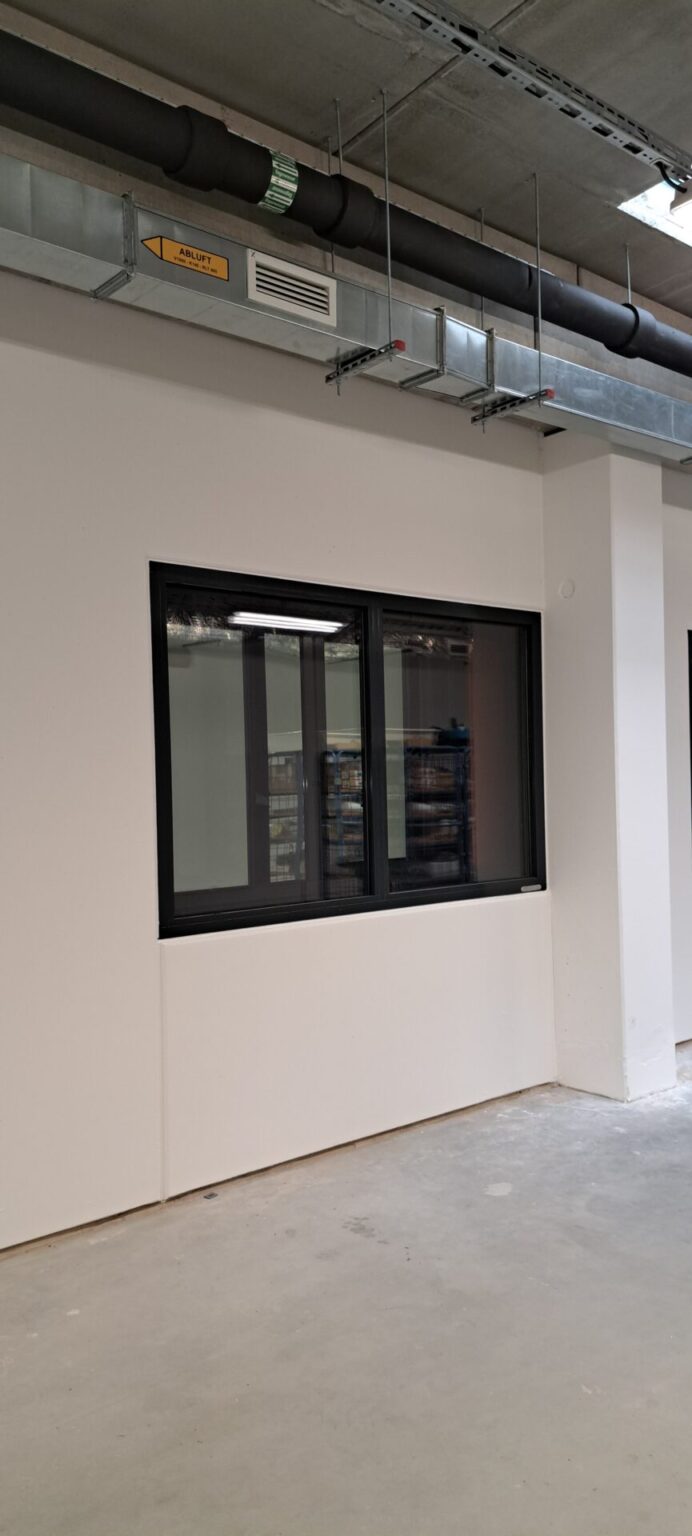 2 Hochwertige Fenster mit den Maßen RBÖ 2,175m x 1,40m