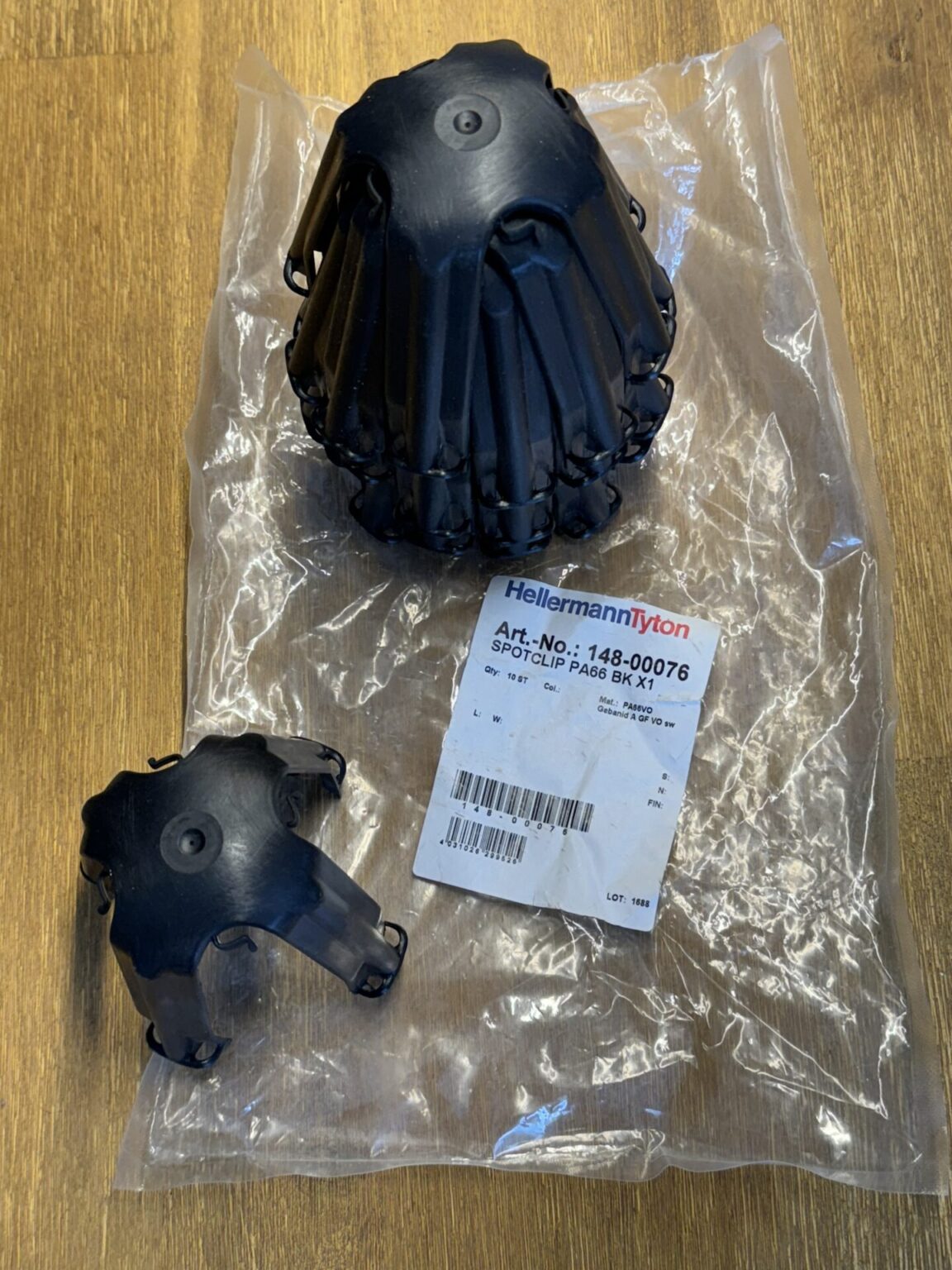 Hellermann Tyton Deckenabstandshalter