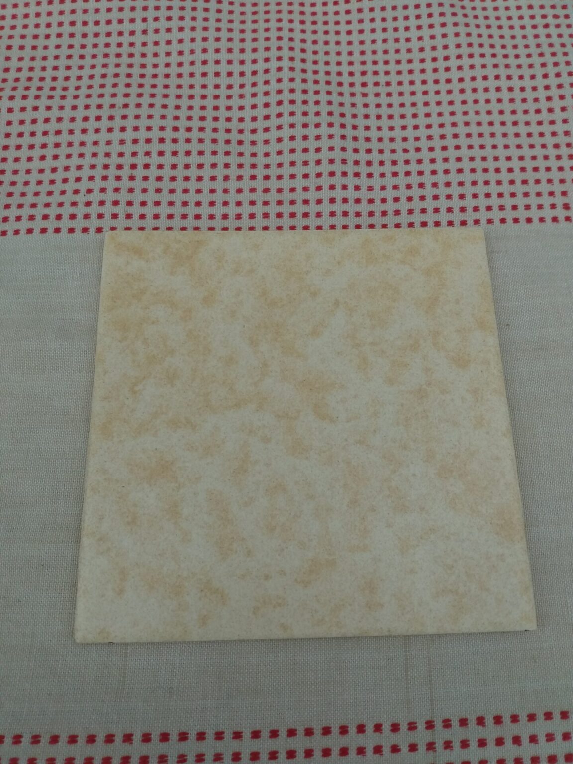 Wandfließen 15×15 cm beige geflammt, Boizenburg, bis 13 Pakete je 50 Stück