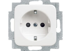 Busch-Jaeger 20 EUC-214 Schuko-Steckdose alpinweiß