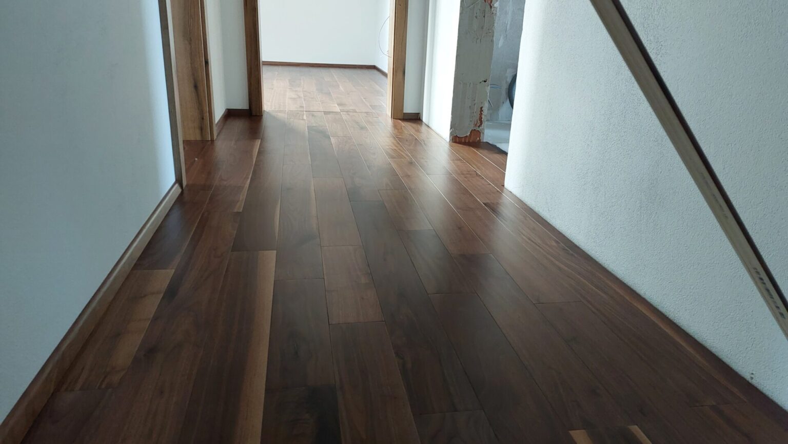 Parkettboden Ami Nuss Hochfloor