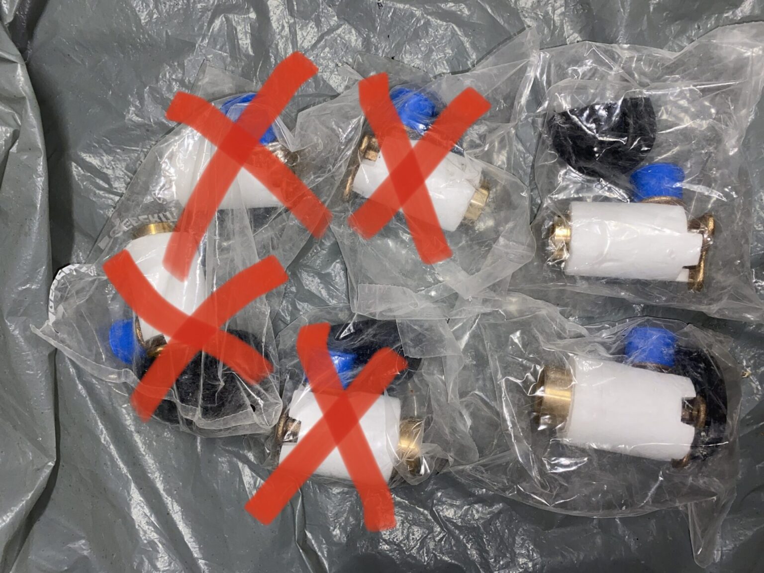 Universelle Wasseranschlüsse R 1/2″ (MeplaFix fähig) mit Dämmunterlage
