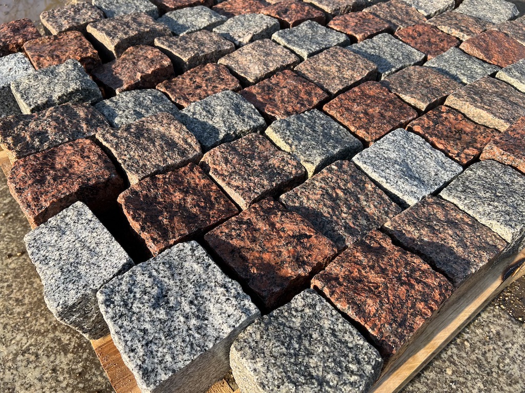 Bunte Granit Pflastersteine 10×10 cm Granitwürfel Pflaster