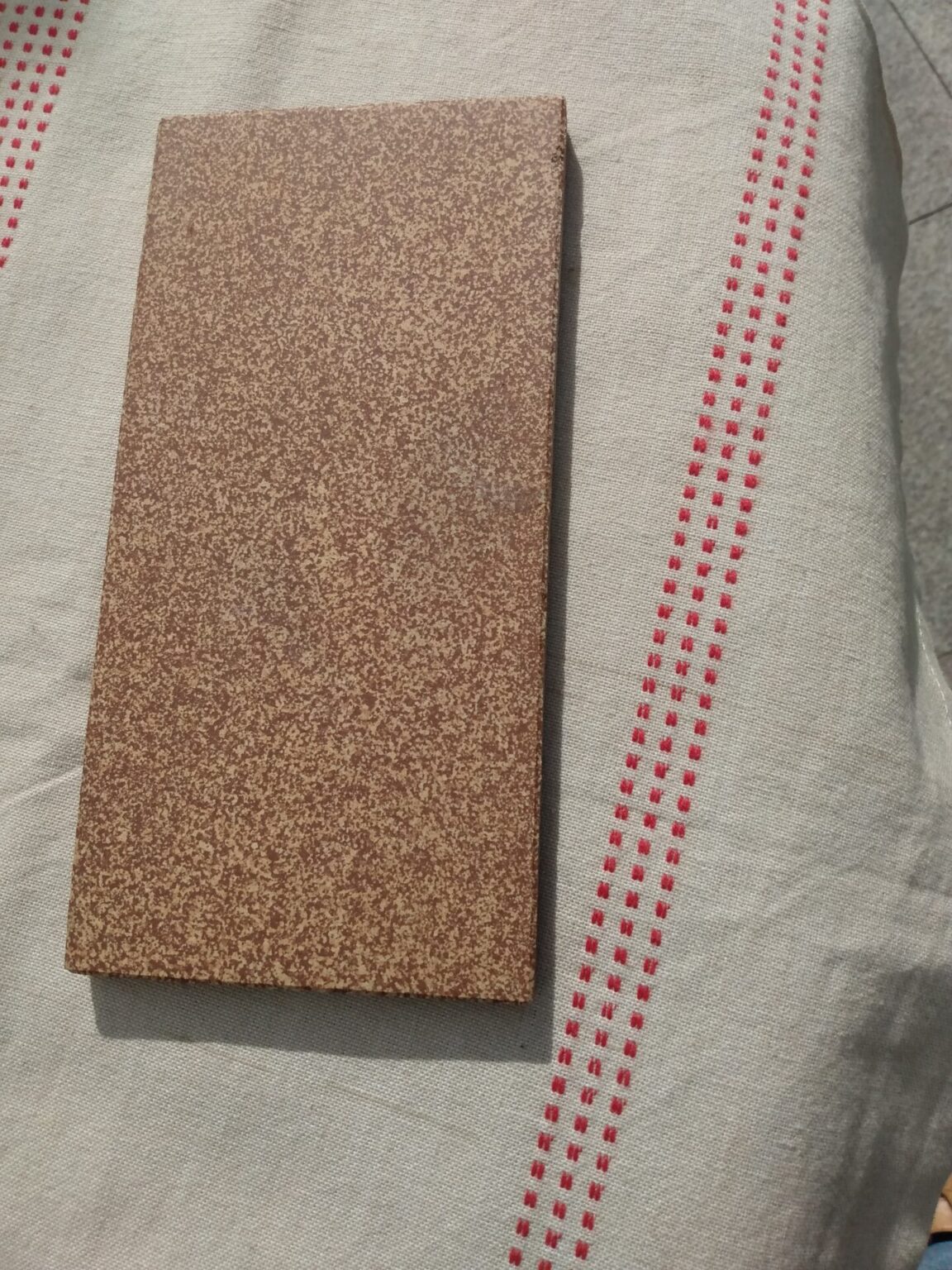 Fußbodenfliesen, 20,4×10,0x1 cm,  durchgemustert, Steinzeug, Oberfläche rauh, rutschfest, bis 250 Stck vorhanden