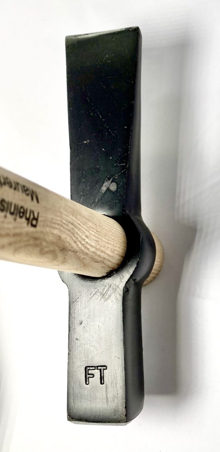 CircumPro Rheinischer Maurerhammer, Hammer mit Holzstiel, Werkzeug