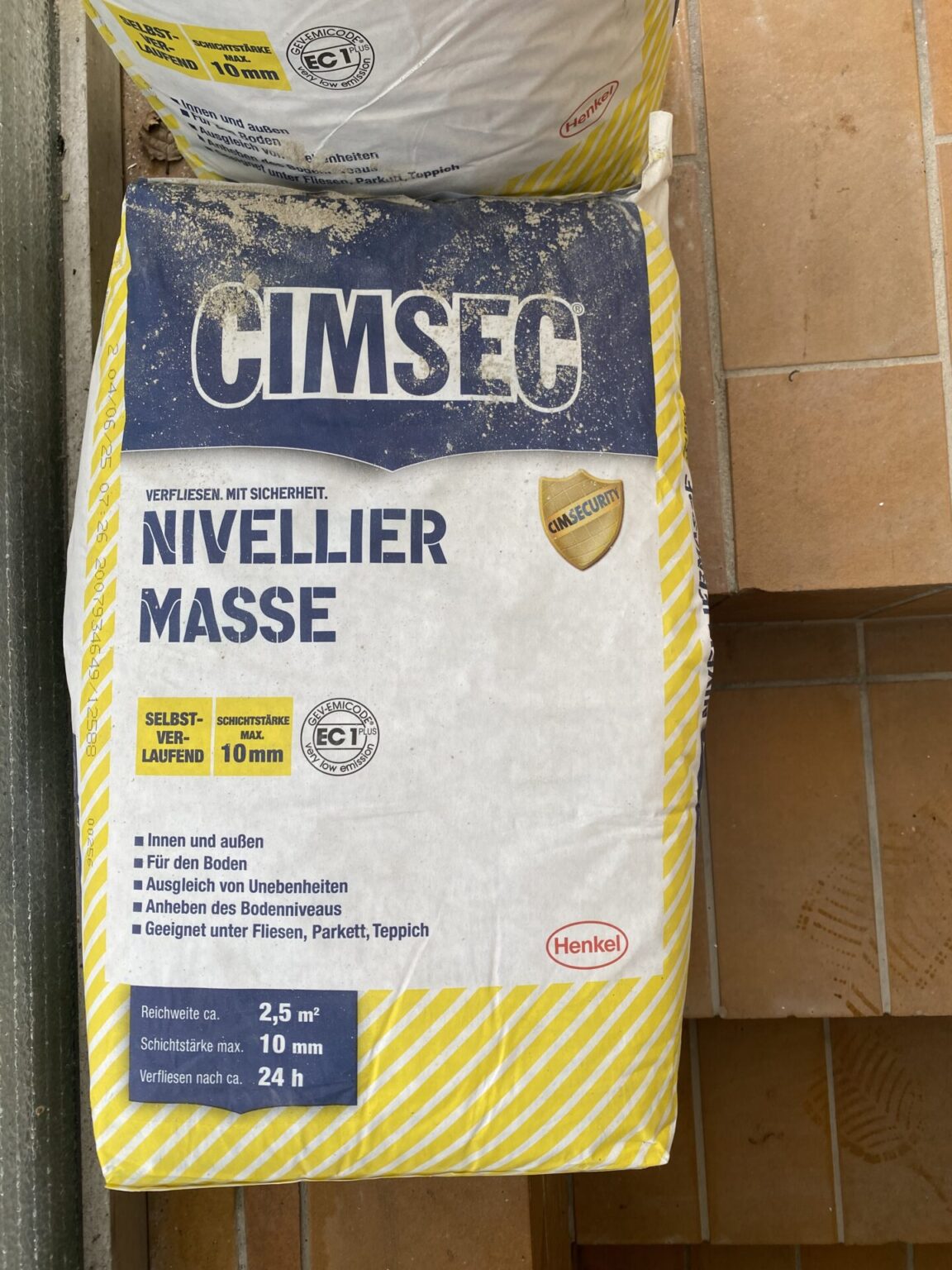 20 Kg + 13 Kg Nivelliermasse, Ausgleichsmasse, Niveööirtmasse Cimsec von Henkel