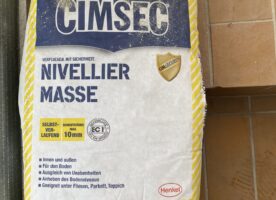 20 Kg + 13 Kg Nivelliermasse, Ausgleichsmasse, Niveööirtmasse Cimsec von Henkel