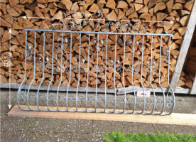 Fenstergitter, Schmiedeeisen, feuerverzinkt.