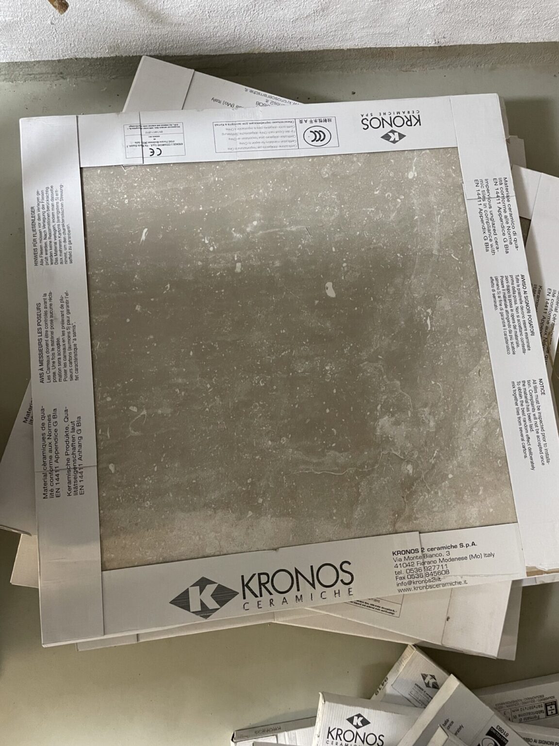 Fliesen von Kronos Ceramiche
