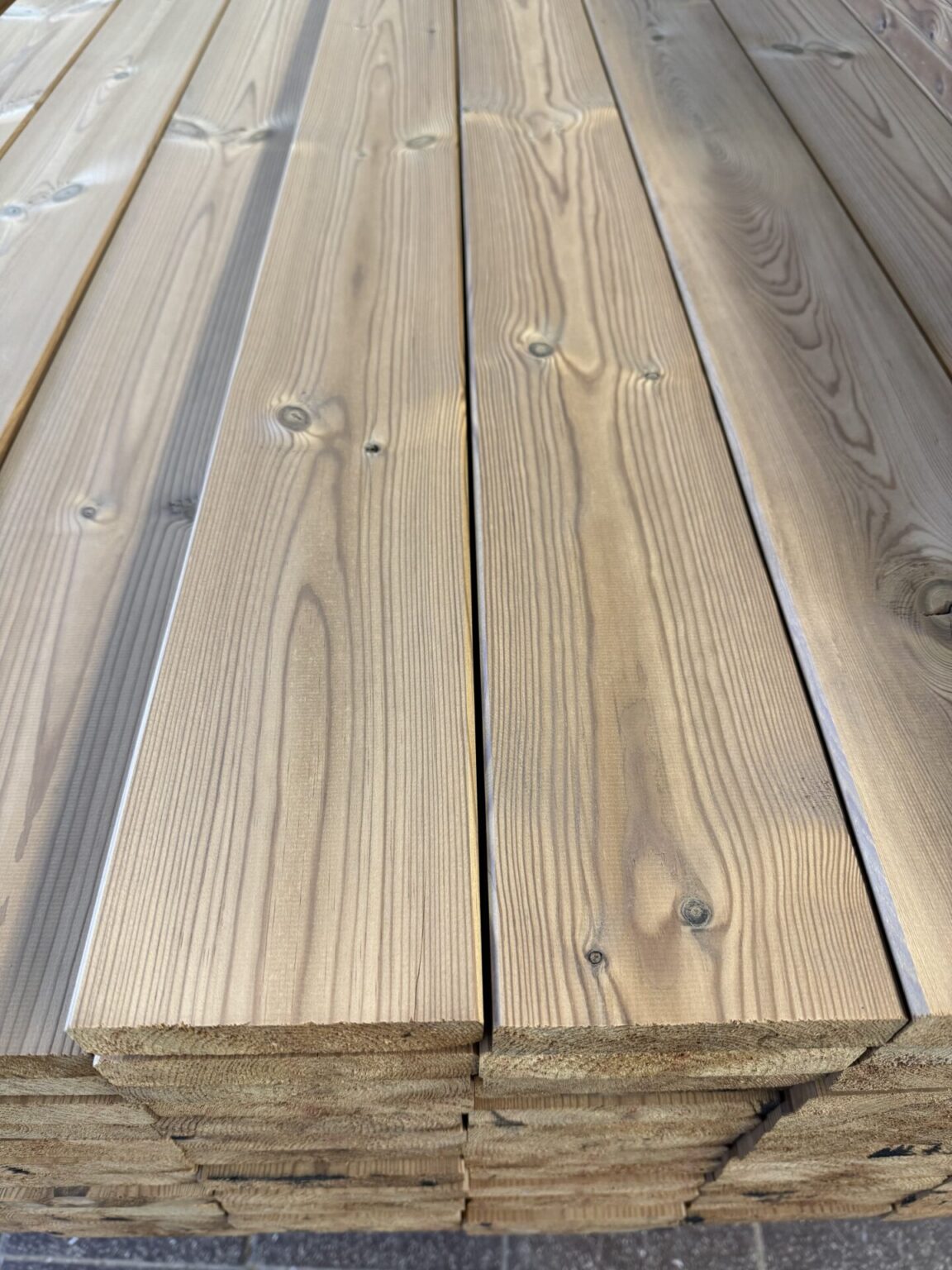 Terrassendielen Thermo-Kiefer 26 x 120 mm Länge 480 cm