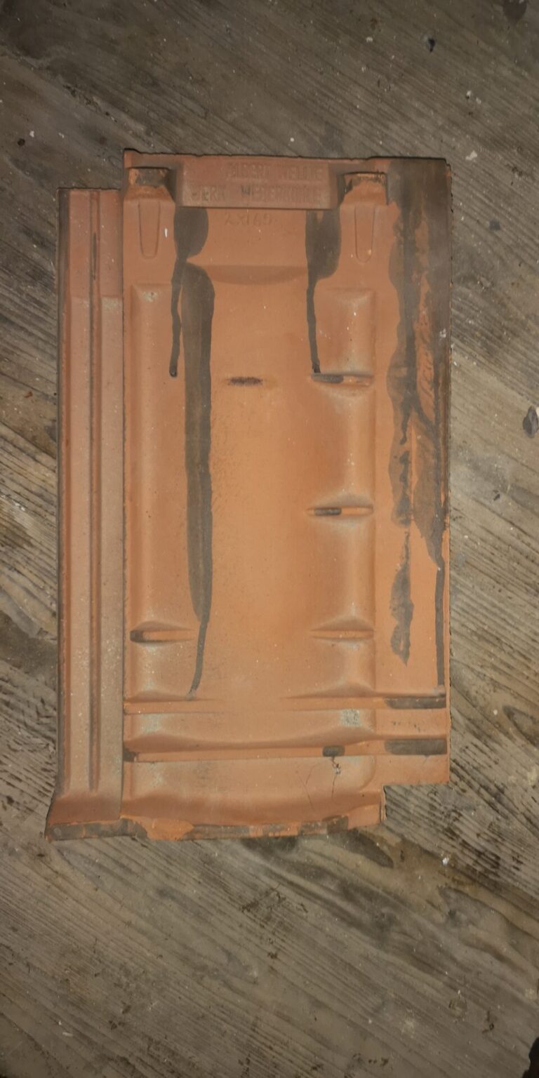 Dachziegel „Albert Wellie Werk Weberkuhle“ Bj. 1965