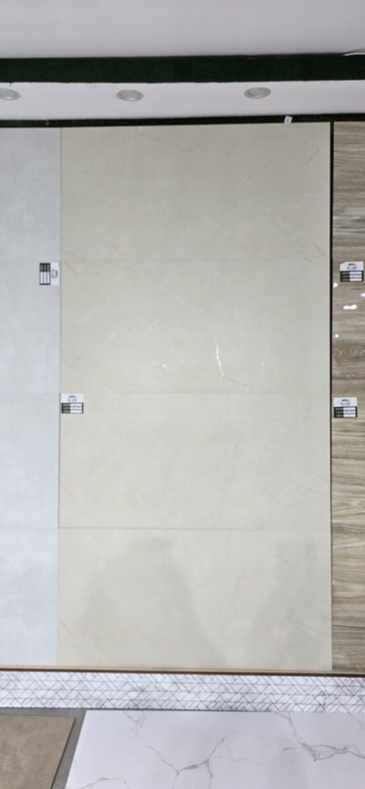Will Stone Feinsteinzeug Lyon Beige Carving