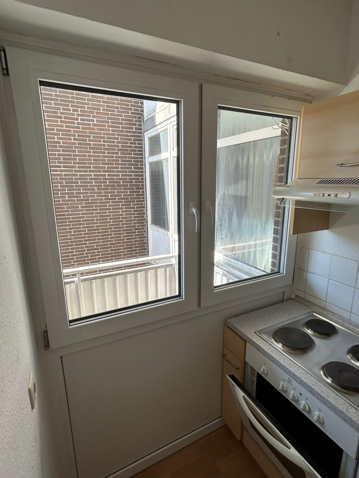 Fenster und Balkontür