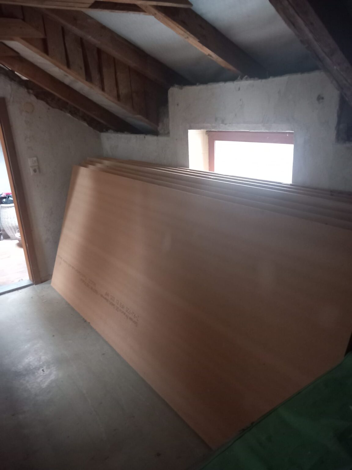 Holzfaserplatten (HDF) – Sonae Arauco – für Dämmung & Innenausbau
