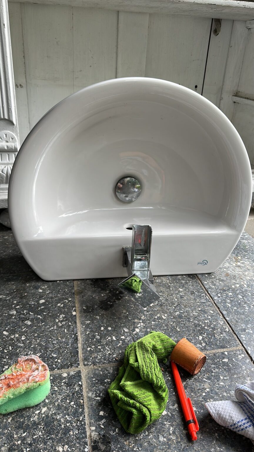 Ideal Waschbecken für Bad