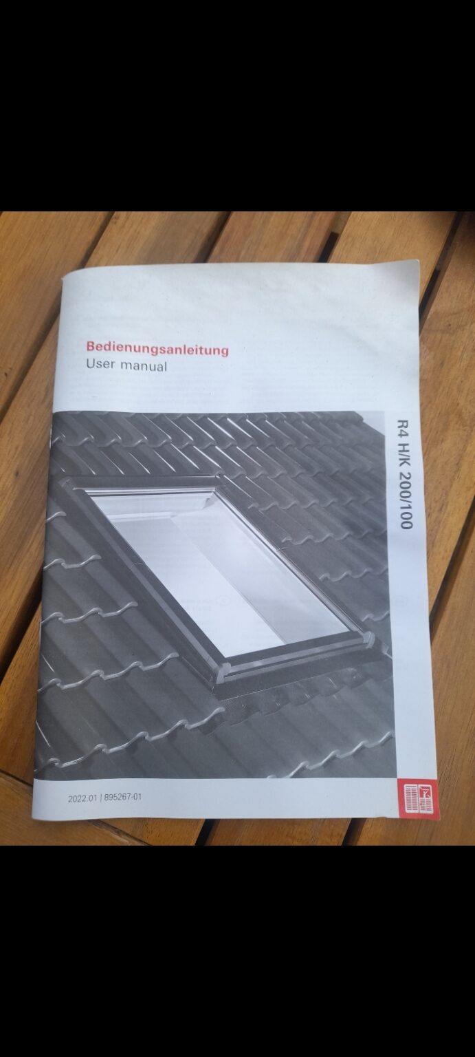 Neues Schwingfenster Roto 74 x 140 mit Rahmen