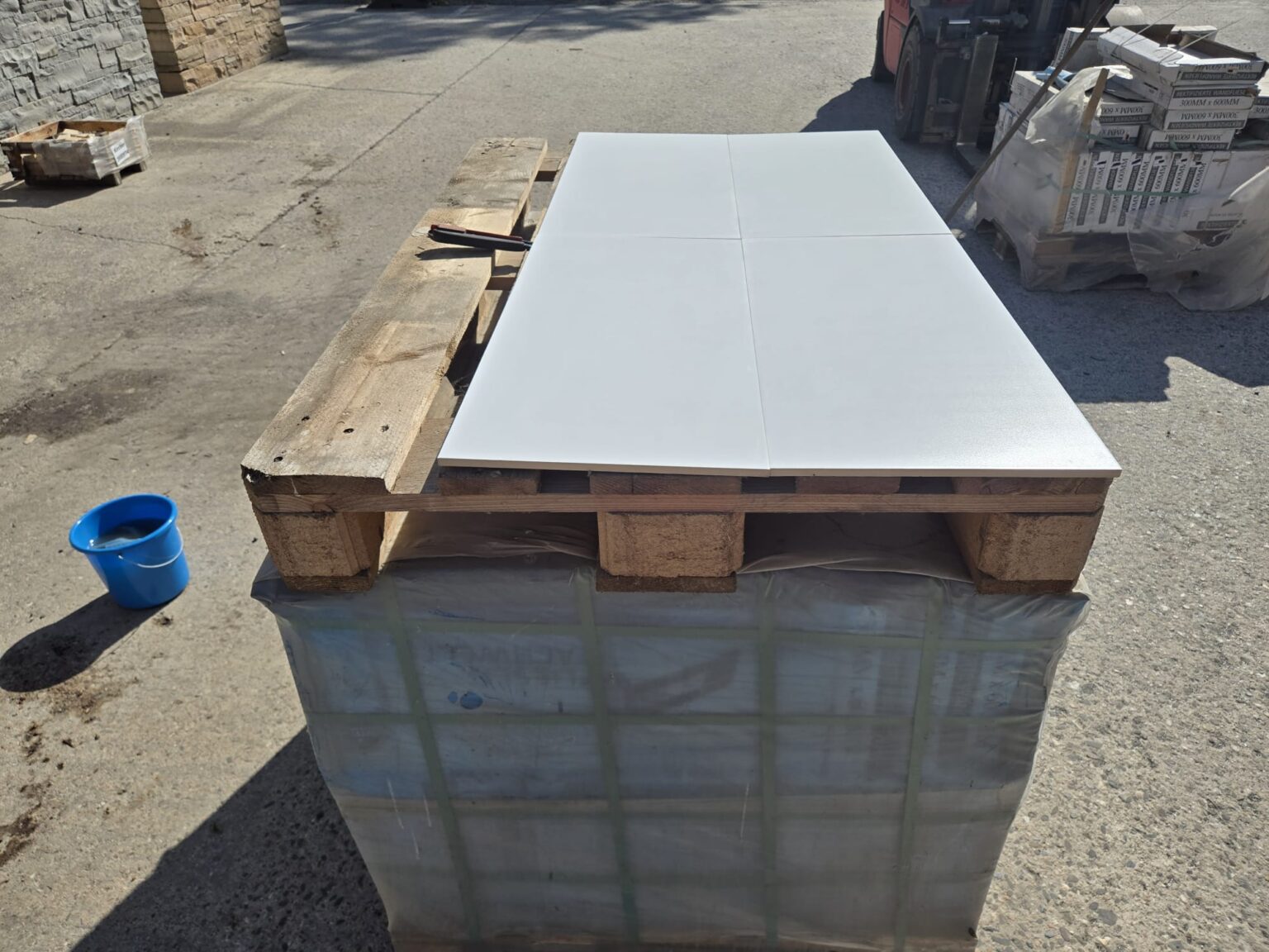 Keramik Wandfliese Satin White 60x30x0,9 cm
