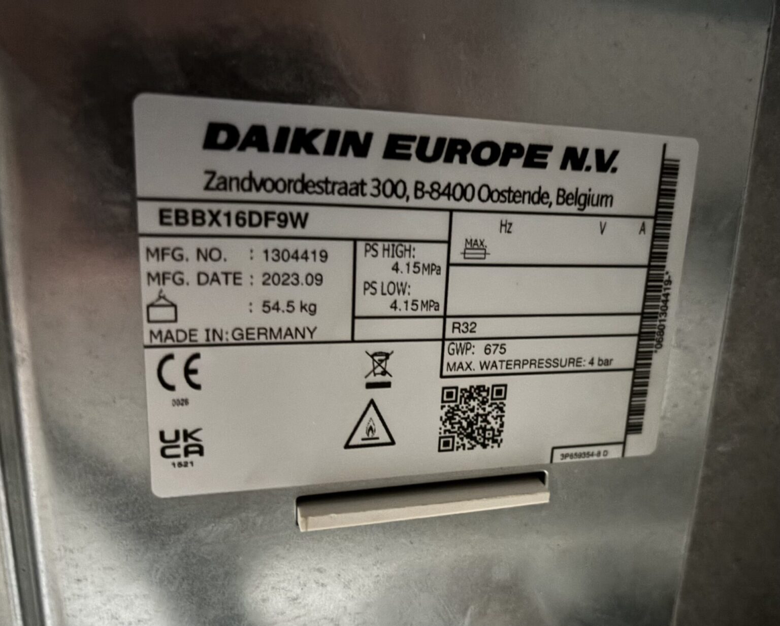 Daikin Wärmepump inkl Innenteil. ERLA16DAW17 u EBBX16DF9W