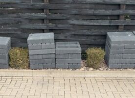 iBrixx Mauersteine – 50 Stück + 10 Abdeckplatten