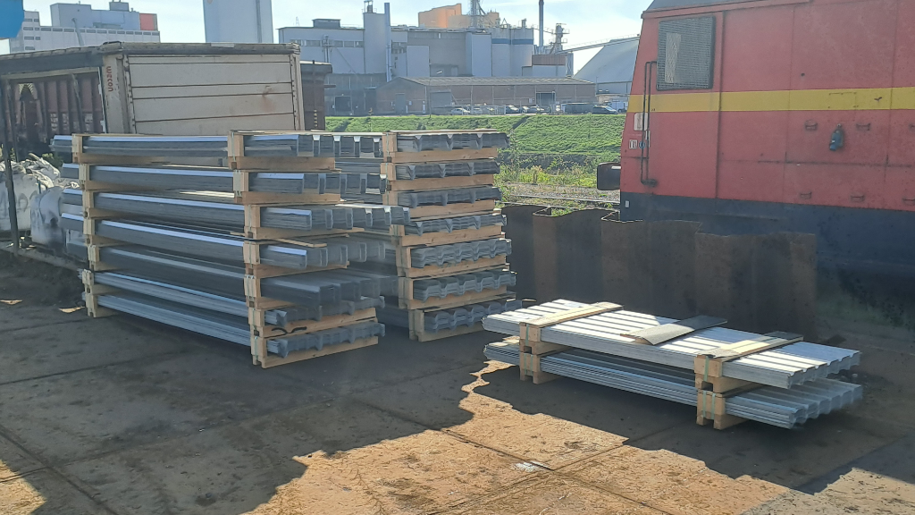 Trapezbleche als Sonderposten – ca. 3.232 m² in fünf Profilvarianten